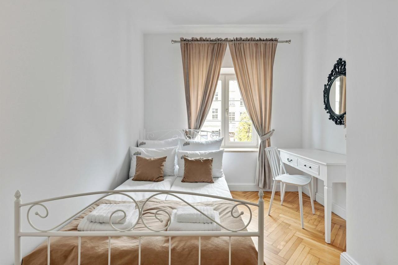 Dlugi Targ Street, Main Old Town & Riverside By Downtown Apartments Gdansk Exterior photo